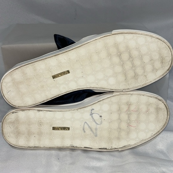 LOUISE ET CIE Women's Navy Blue Buca Luxe Satin Sneakers Size 11 Feminine Ruffle - Picture 3 of 8